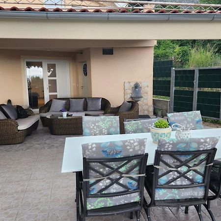 Holiday Home Rupotina With A Large Yard, Pool And A Beautiful View Solin Luaran gambar